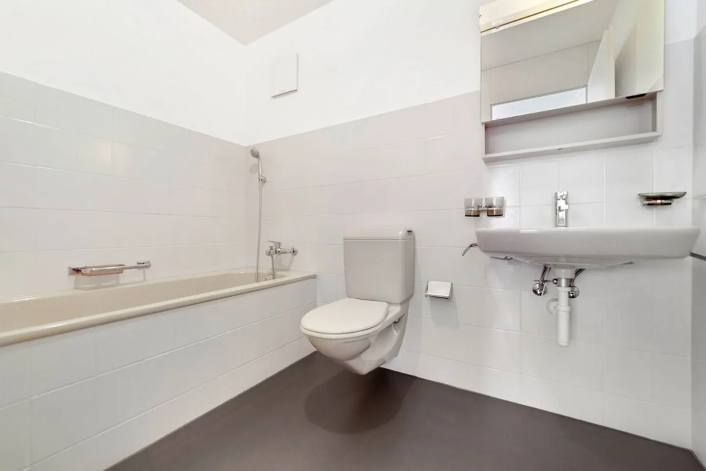 Tanto spazio per il tuo sogno abitativo - appartamento accogliente con camino - Foto 6 di 8