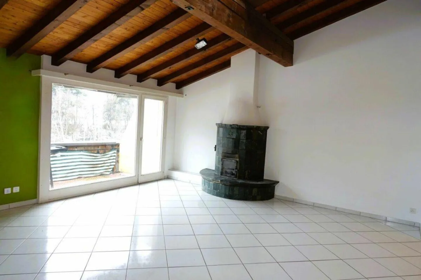 Appartement en duplex de 5 pièces - Photo 2 sur 5