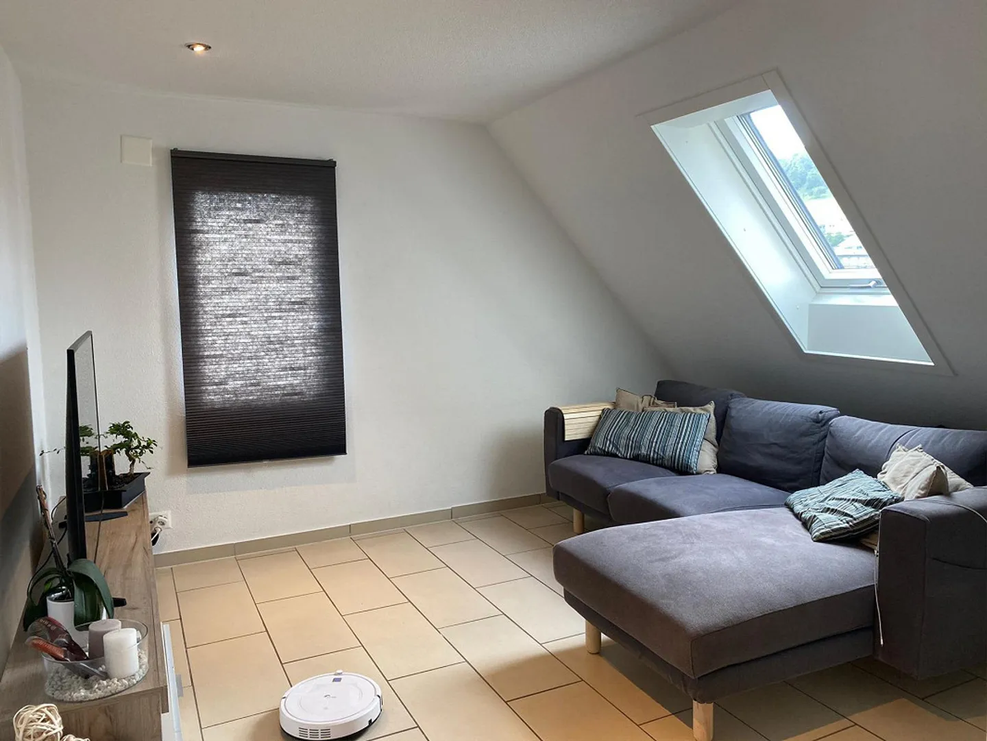 Exclusive 3.5-room maisonette apartment with lift access and private anteroom - Photo 8 of 18