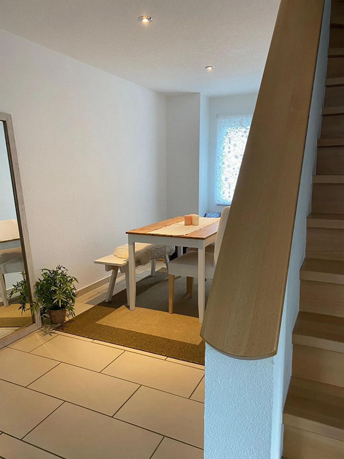 Exclusive 3.5-room maisonette apartment with lift access and private anteroom - Photo 9 of 18