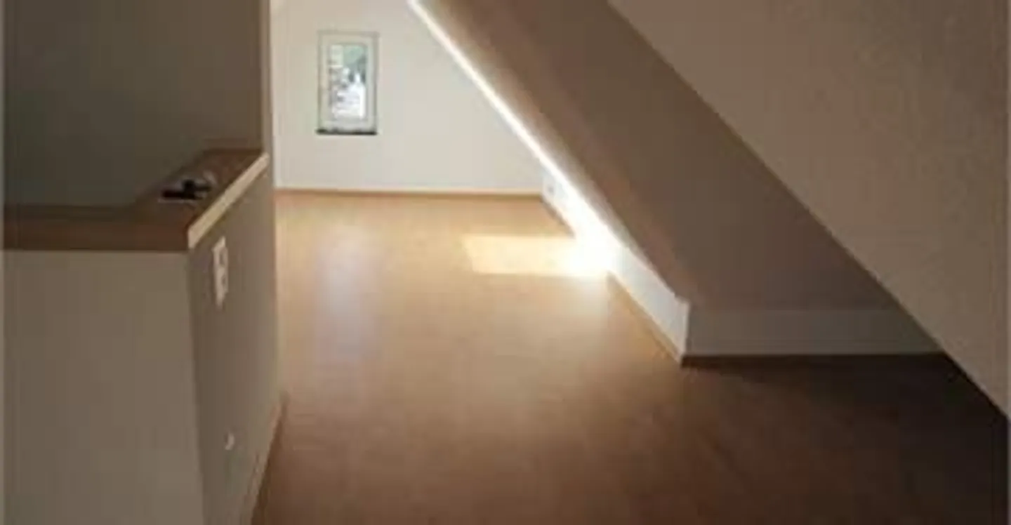 Exclusive 3.5-room maisonette apartment with lift access and private anteroom - Photo 13 of 18