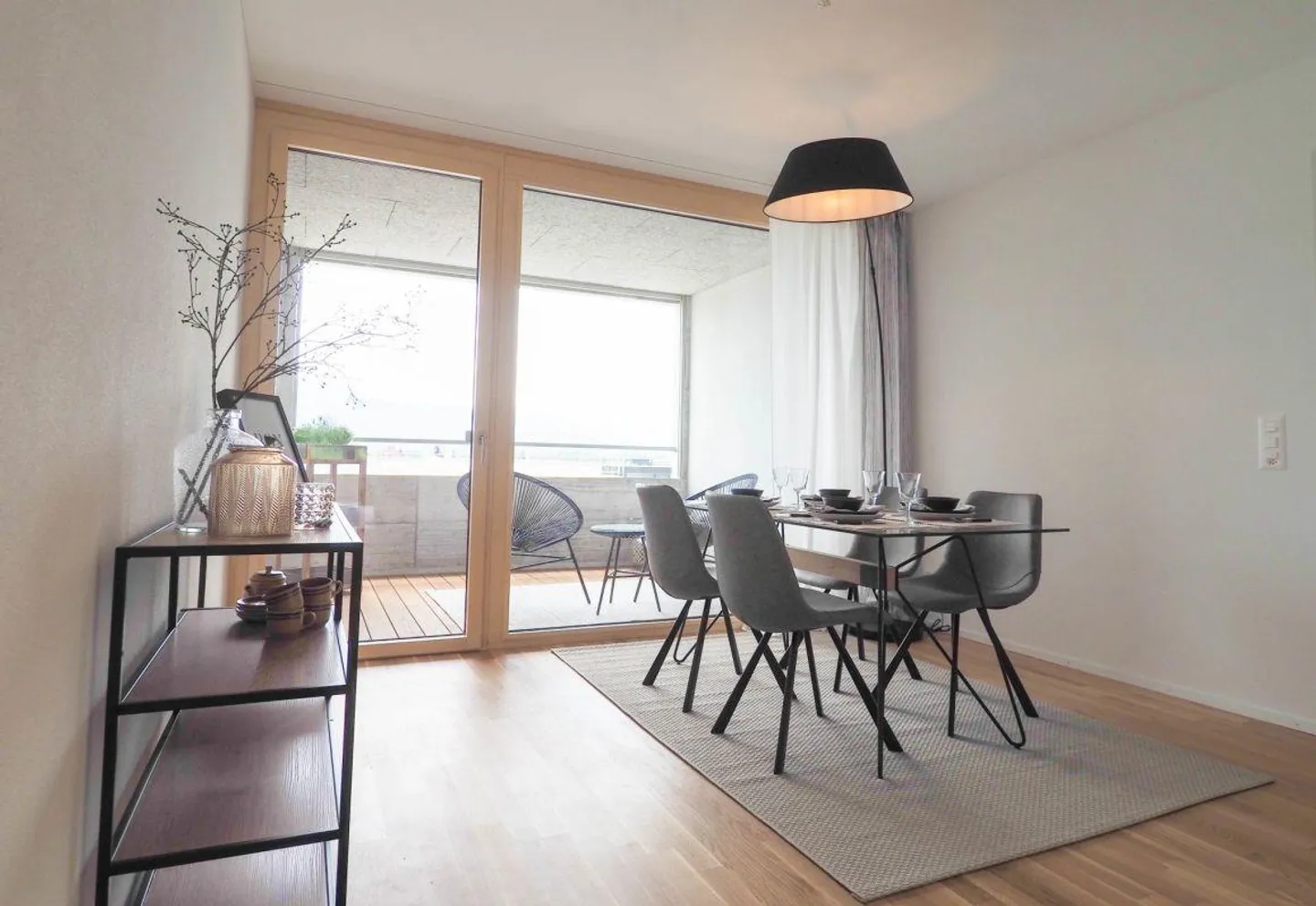 Unique Living in ARCA! - Photo 3 of 8