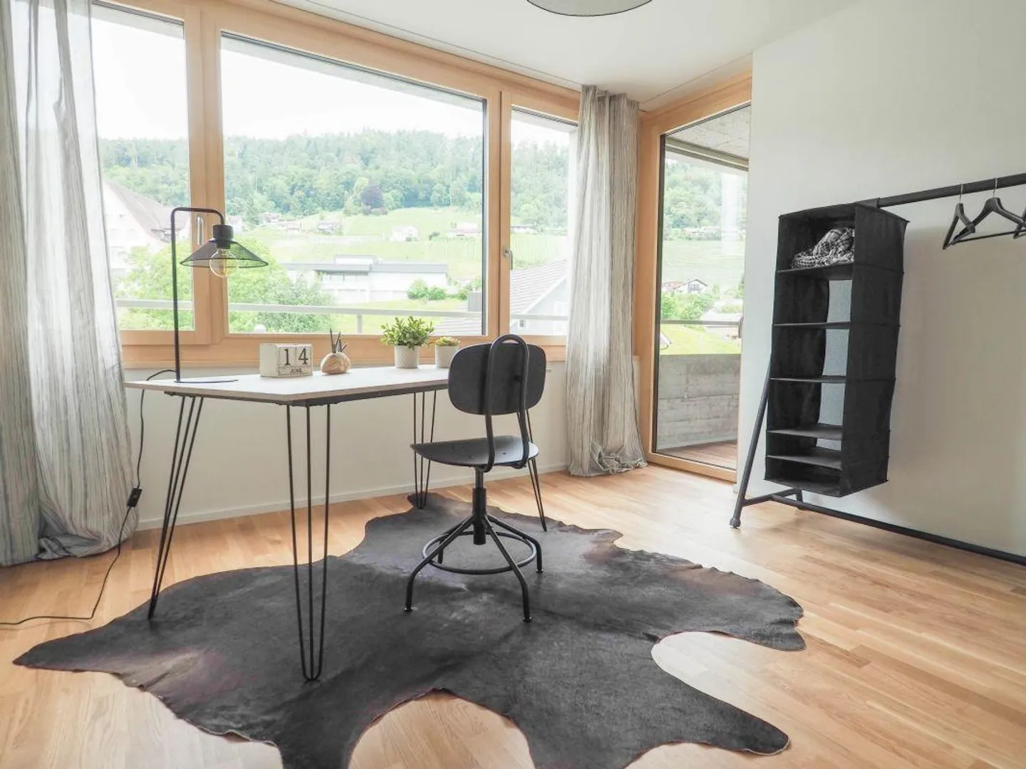 Unique Living in ARCA! - Photo 5 of 8