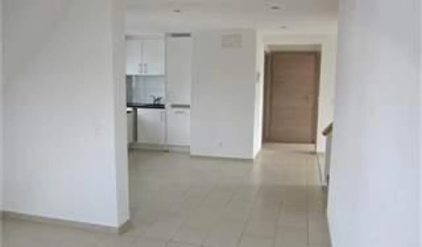 Exclusive 3.5-room maisonette apartment with lift access and private anteroom - Photo 16 of 18