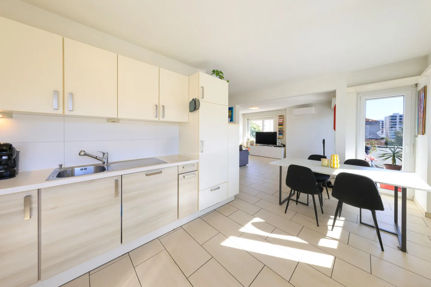 LOCARNO - Appartement en emplacement central - Photo 2 sur 14