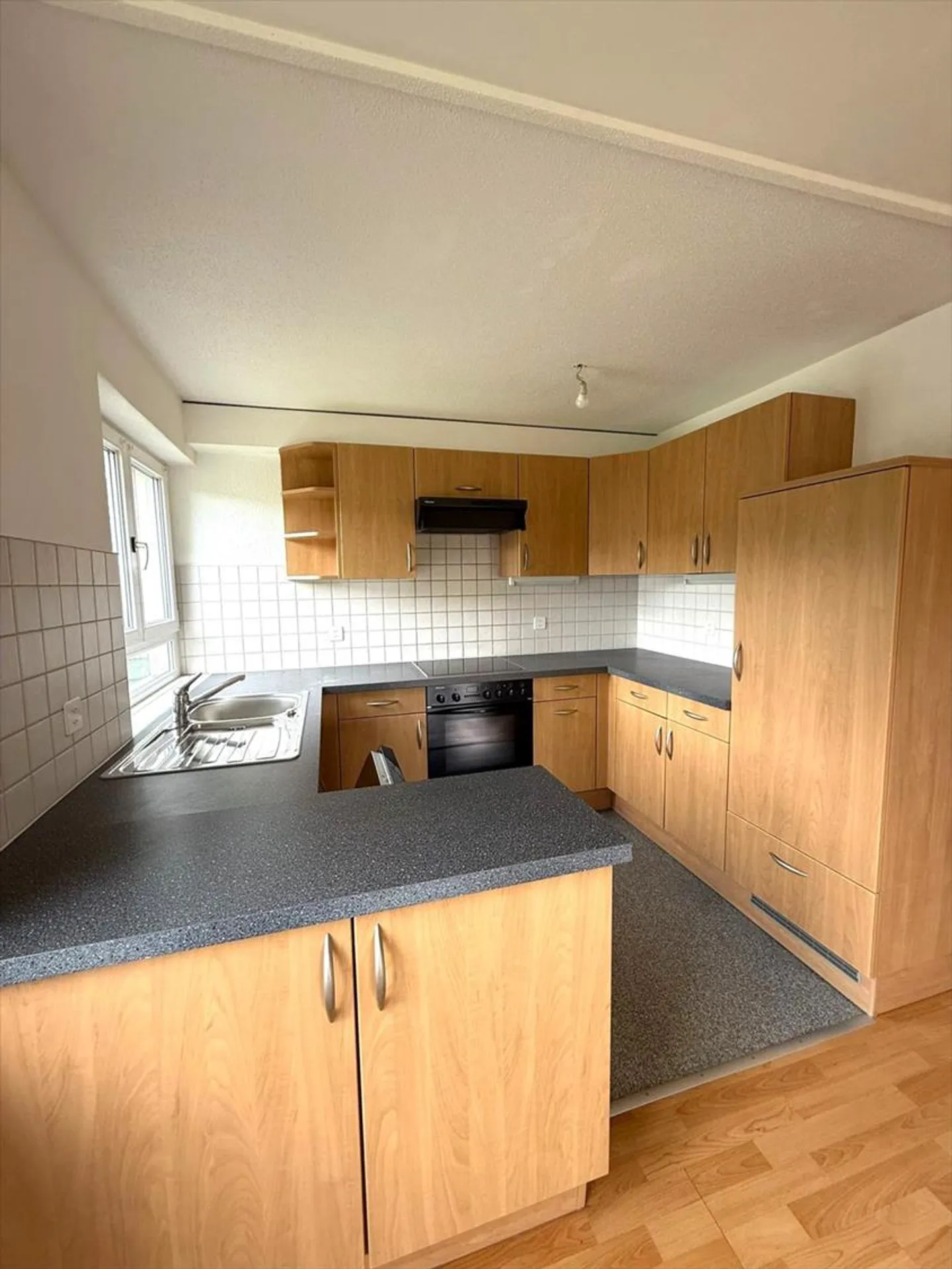 4.5 Room Apartment - Photo 1 of 7