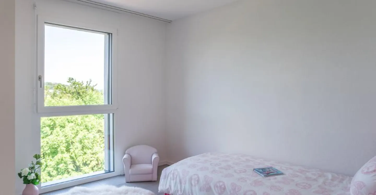 Spacieux 3.5 pièces au 5ème étage - Foto 3 von 8