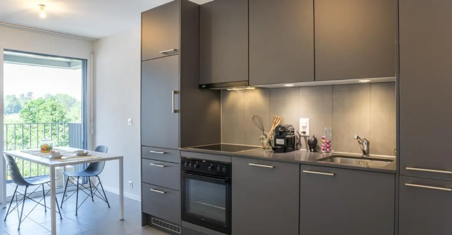 Spacieux 3.5 pièces au 5ème étage - Foto 4 von 8