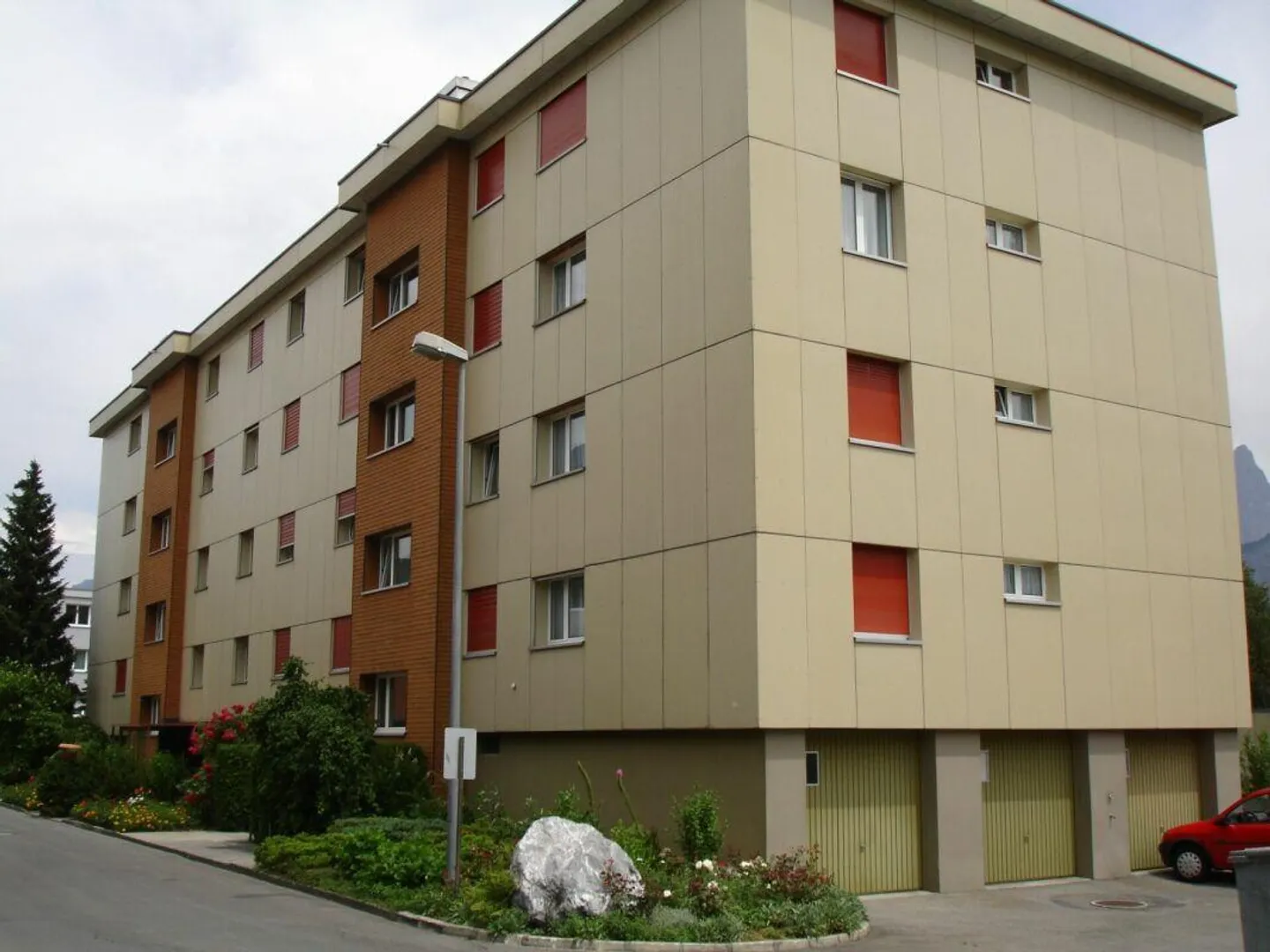 Praktische 1-Zimmer-Wohnung beim Bahnhof Sargans - Foto 1 von 4