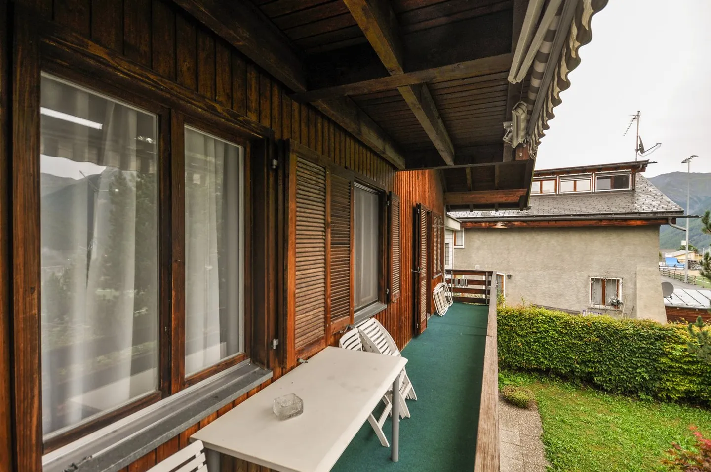 Appartamento affascinante 4.5 stanze con garage a Scuol - Foto 5 di 30