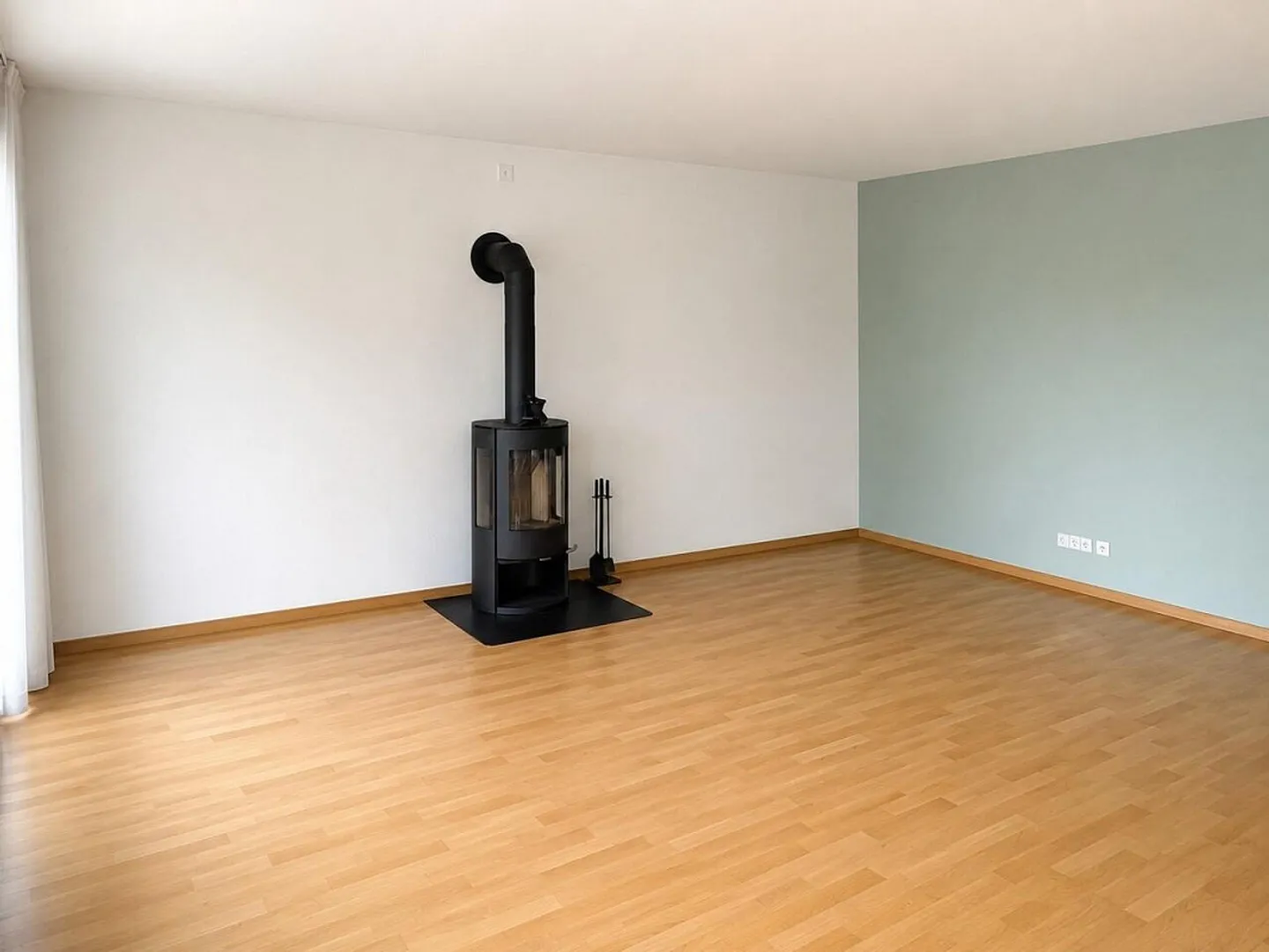 Attractive 4½-room apartment with two balconies, parking space - Photo 2 of 17