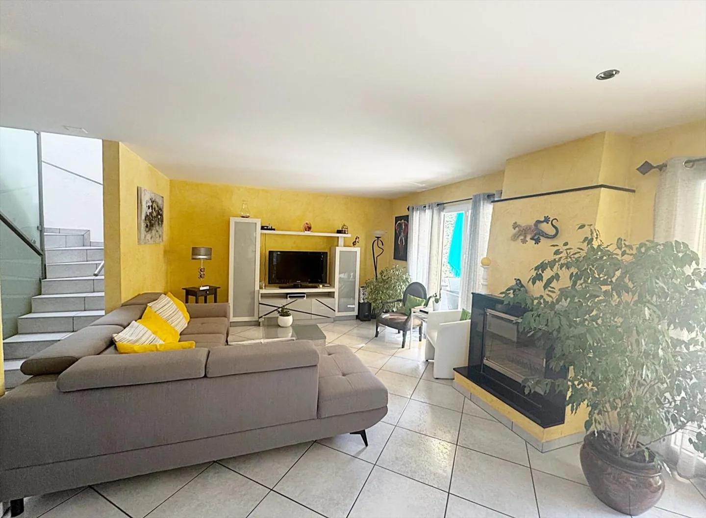 Außergewöhnliche individuelle Villa mit 200 m2 Wohnfläche und unabhängigem Studio - Foto 6 von 13