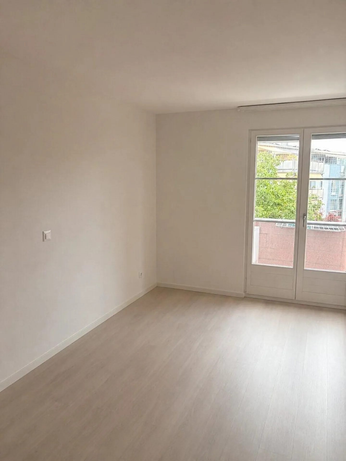 Attractive 4½-room apartment with two balconies, parking space - Photo 5 of 17