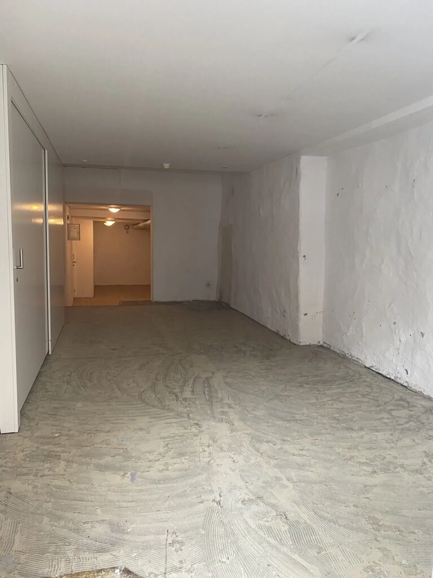 Charming Retail Space in Schaffhausen's Old Town - Photo 6 of 8