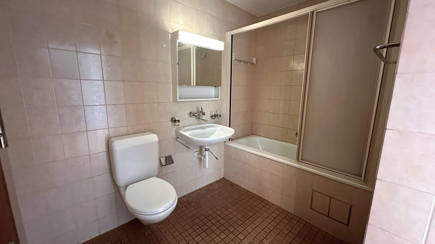 Beautiful 3.5 room apartment with large balcony - Photo 5 of 5