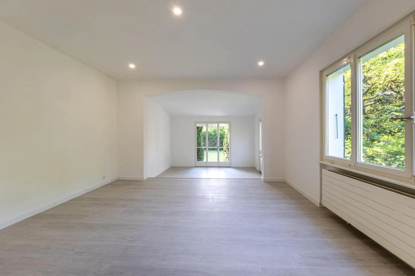 Villa 8 Zimmer - Foto 3 von 9