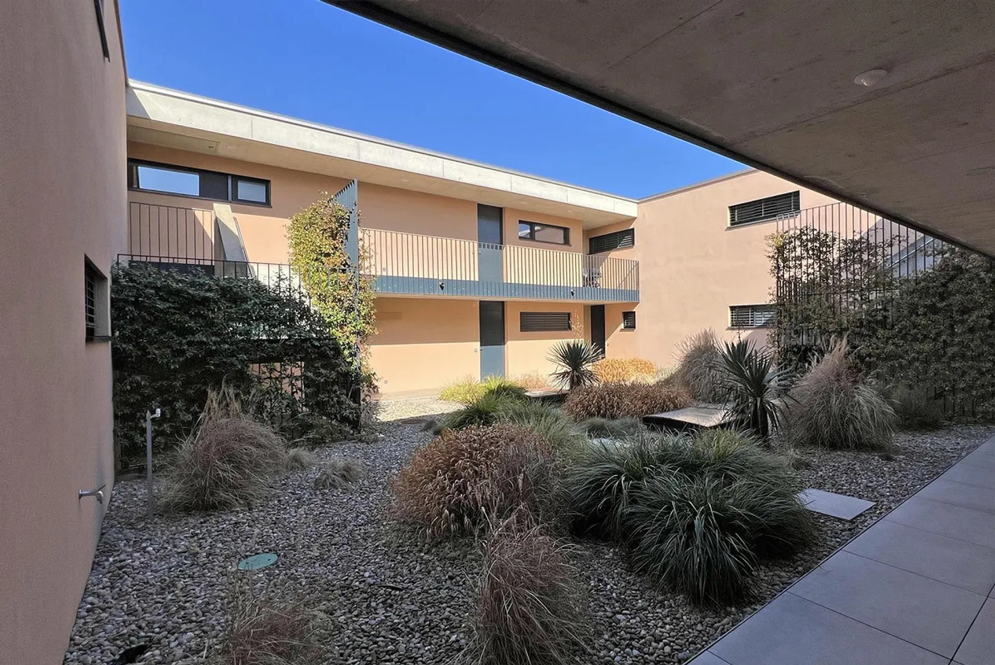 Geräumige und moderne 2.5-Zimmer-Wohnung mit Terrasse in Agno - Foto 7 von 9