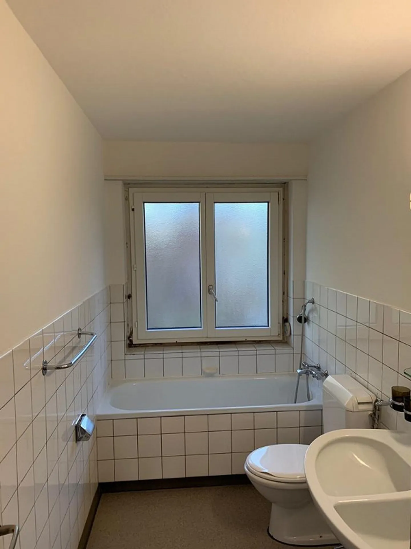 Family Apartment in Uster - Prime Location - Photo 4 of 7