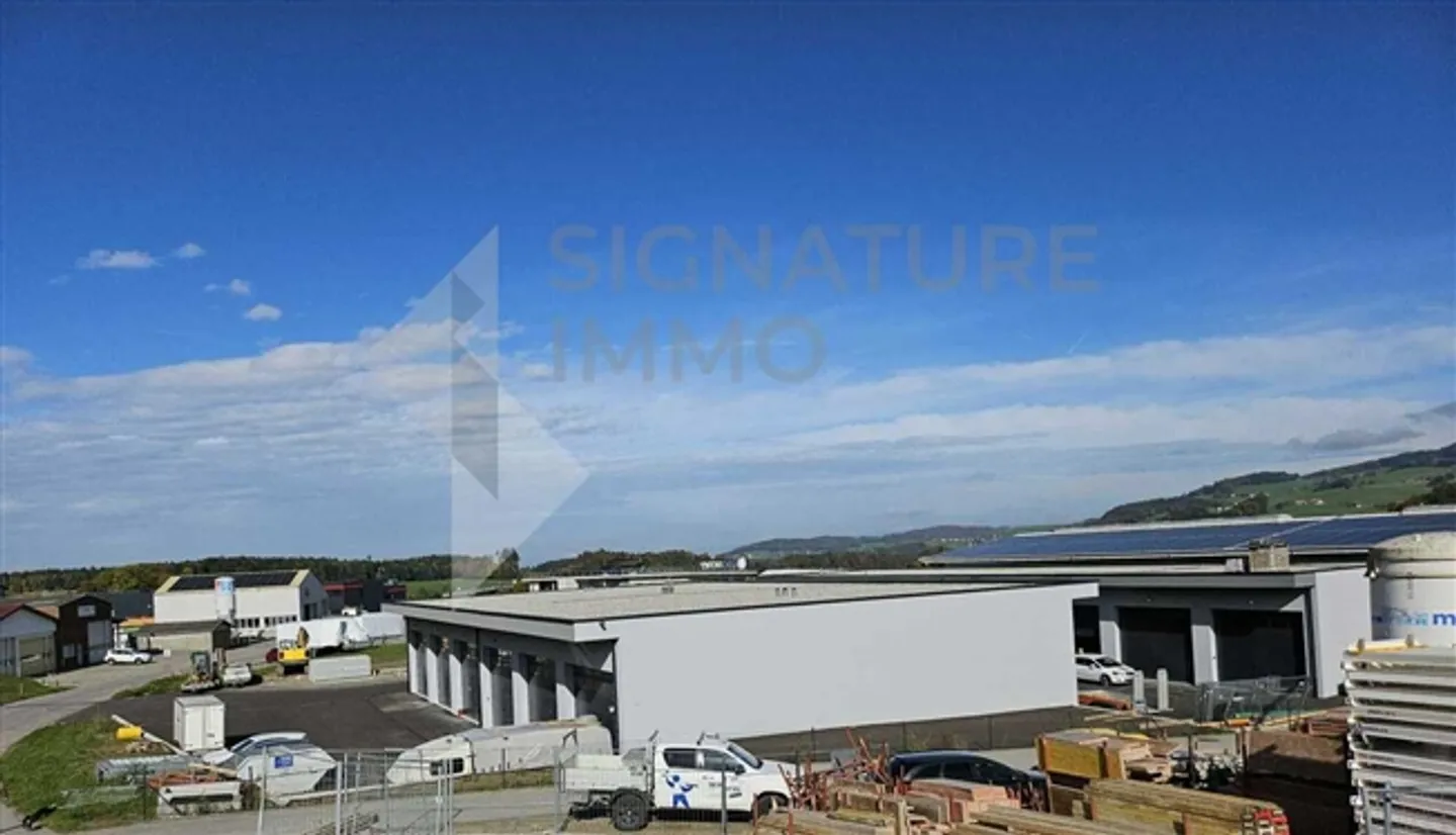 Uffici moderni a partire da 53,2 m² con posto auto in affitto - Foto 1 di 6