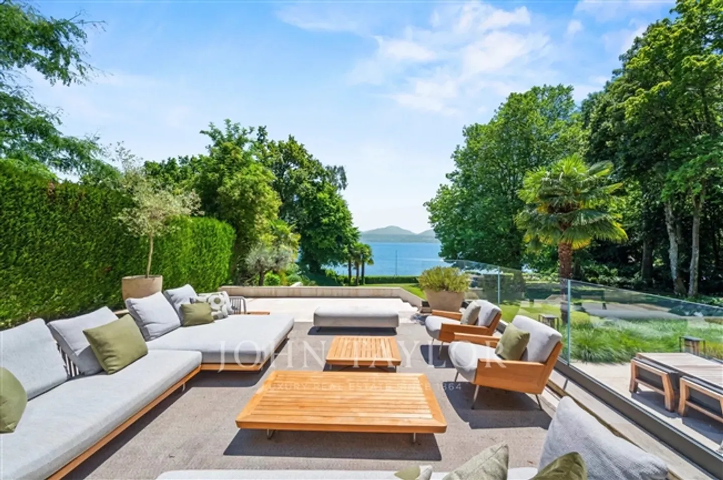 Extraordinary Villa for Sale in Saint-Prex - Photo 16 of 16