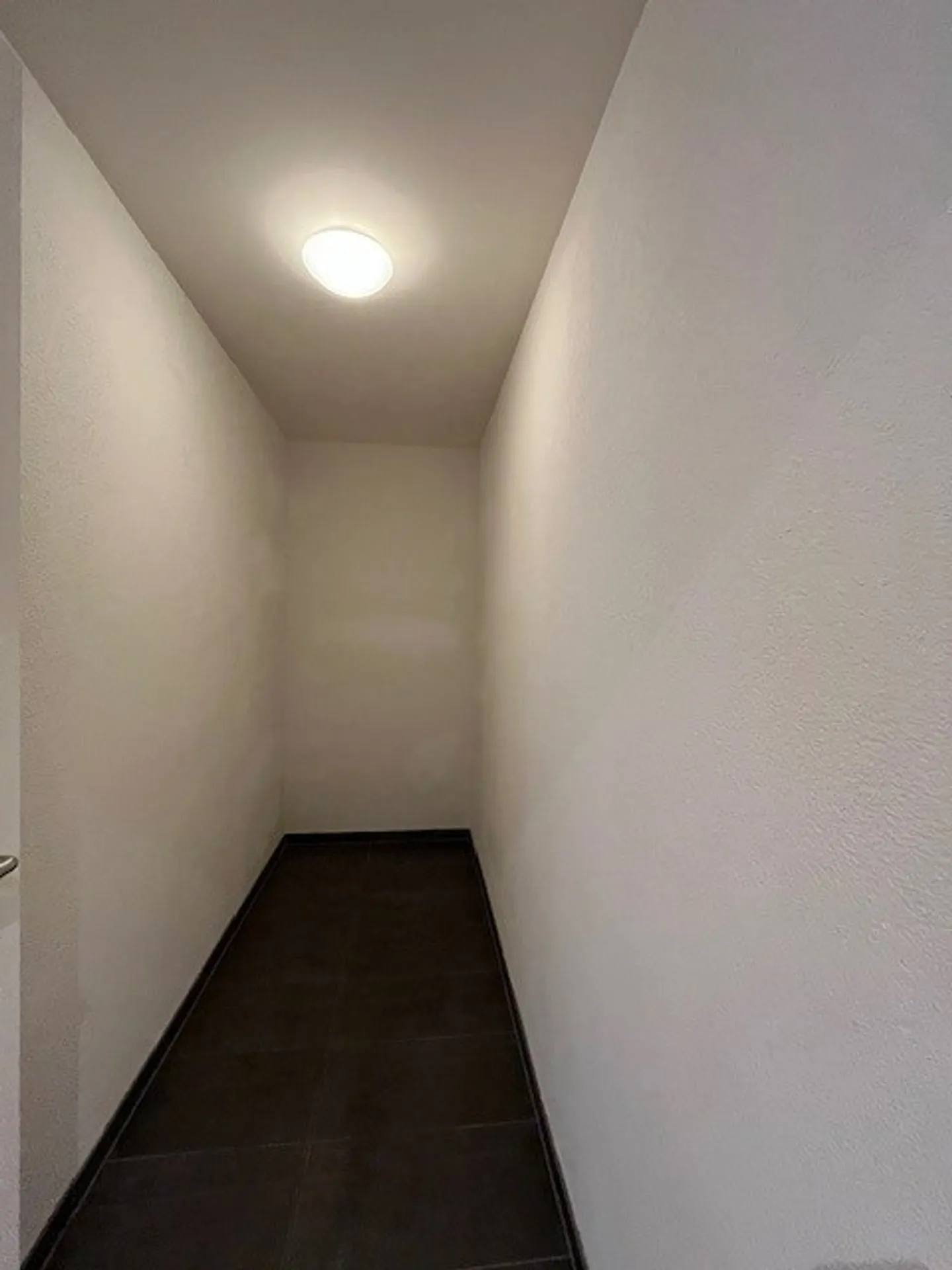 Appartamento familiare di 4,5 locali al piano terra con terrazza in affitto - Foto 12 di 13