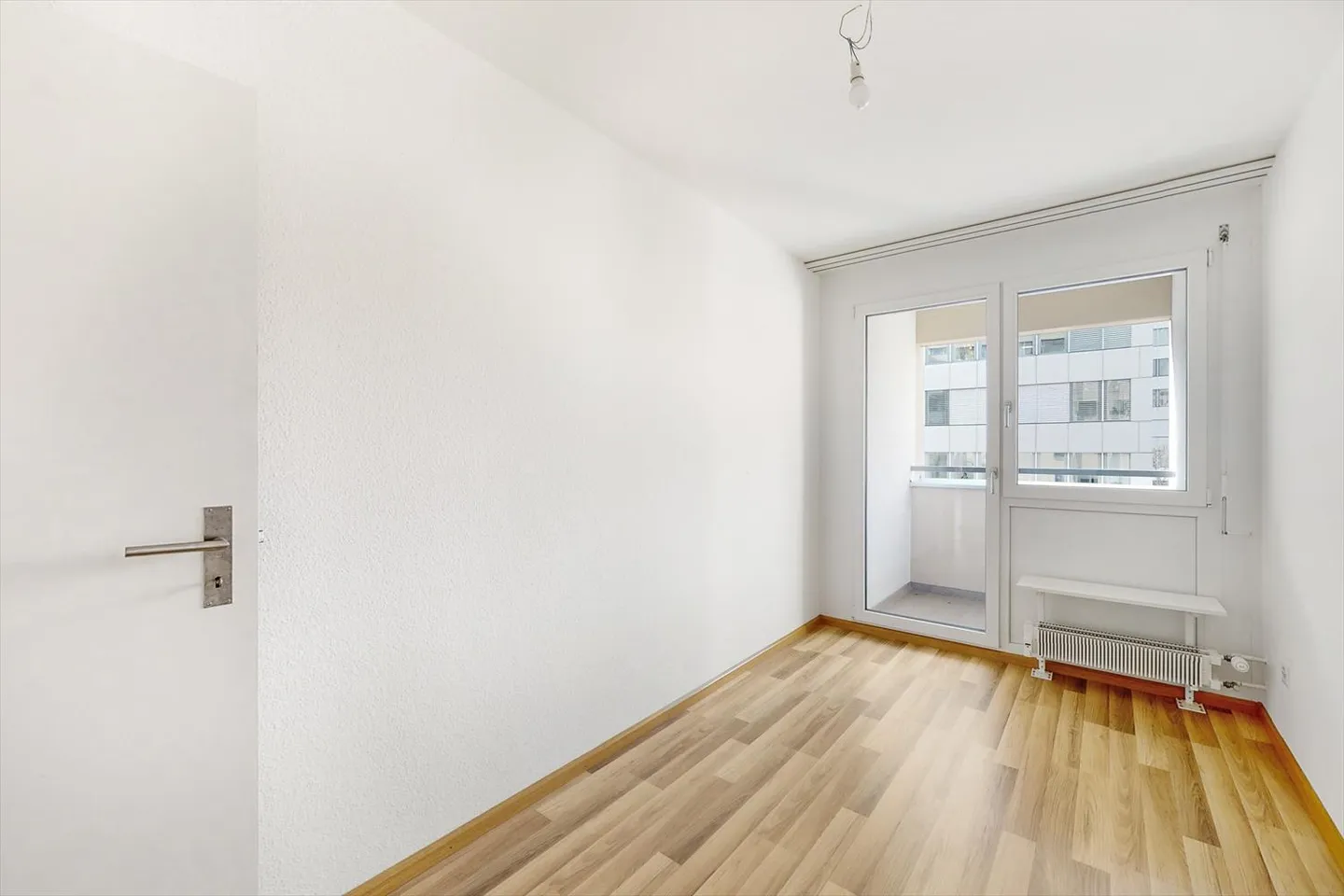 Apartment for rent - Photo 7 of 8