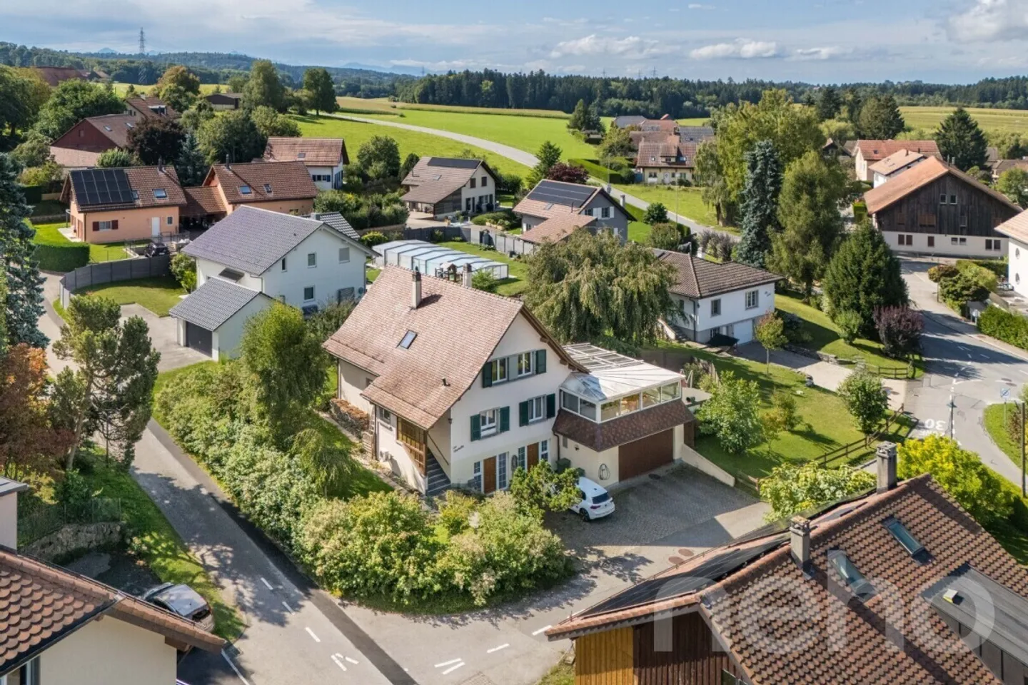 Villa elegante con spa privato vicino a Losanna - Foto 1 di 12
