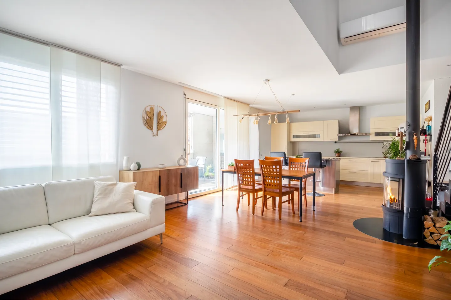 Elegante Appartamento Duplex - Foto 2 di 12