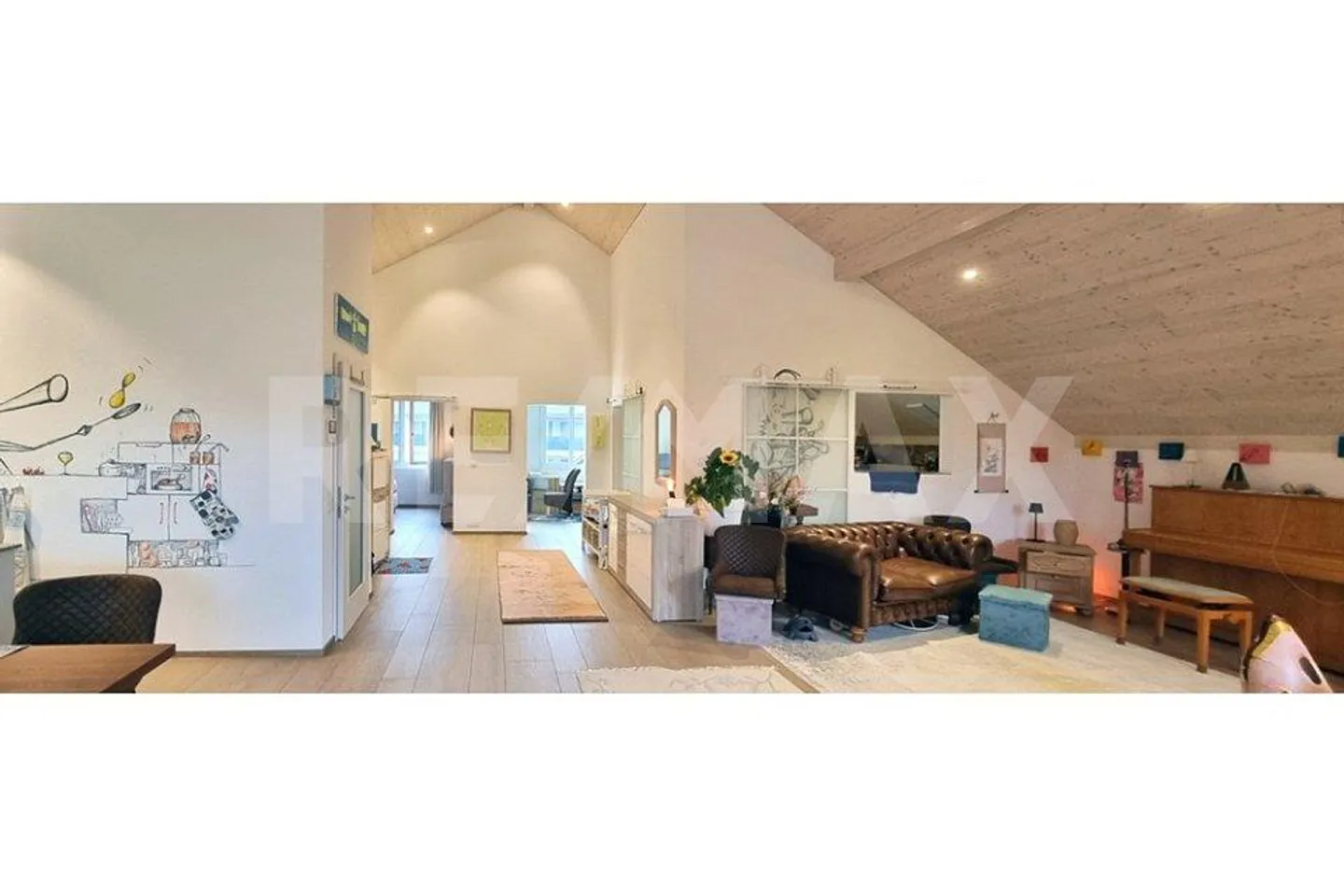 Charmante, moderne Dachwohnung mit aussergewöhnlichem Raumgefühl - Foto 8 von 12