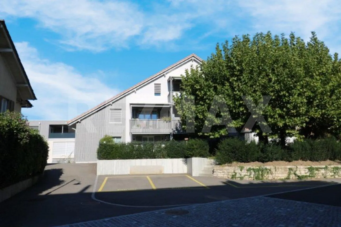 Charmante, moderne Dachwohnung mit aussergewöhnlichem Raumgefühl - Foto 11 von 12