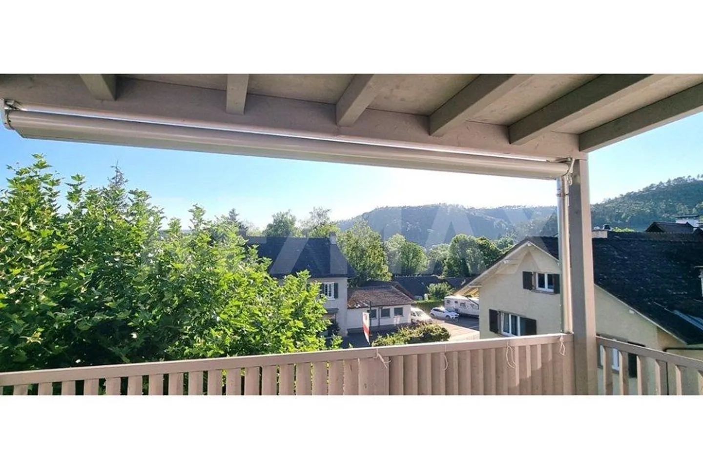 Charmante, moderne Dachwohnung mit aussergewöhnlichem Raumgefühl - Foto 9 von 12