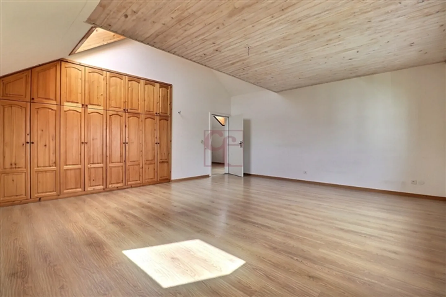 For rent - 5.5 room apartment (space for self-employment) - Photo 12 of 13