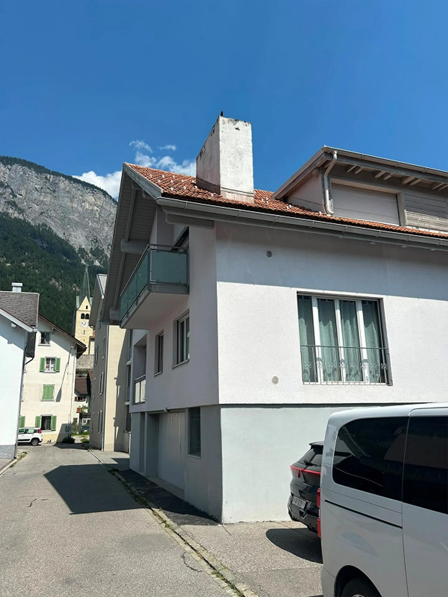 Helle Dachwohnung mit Terrasse - Foto 1 von 14