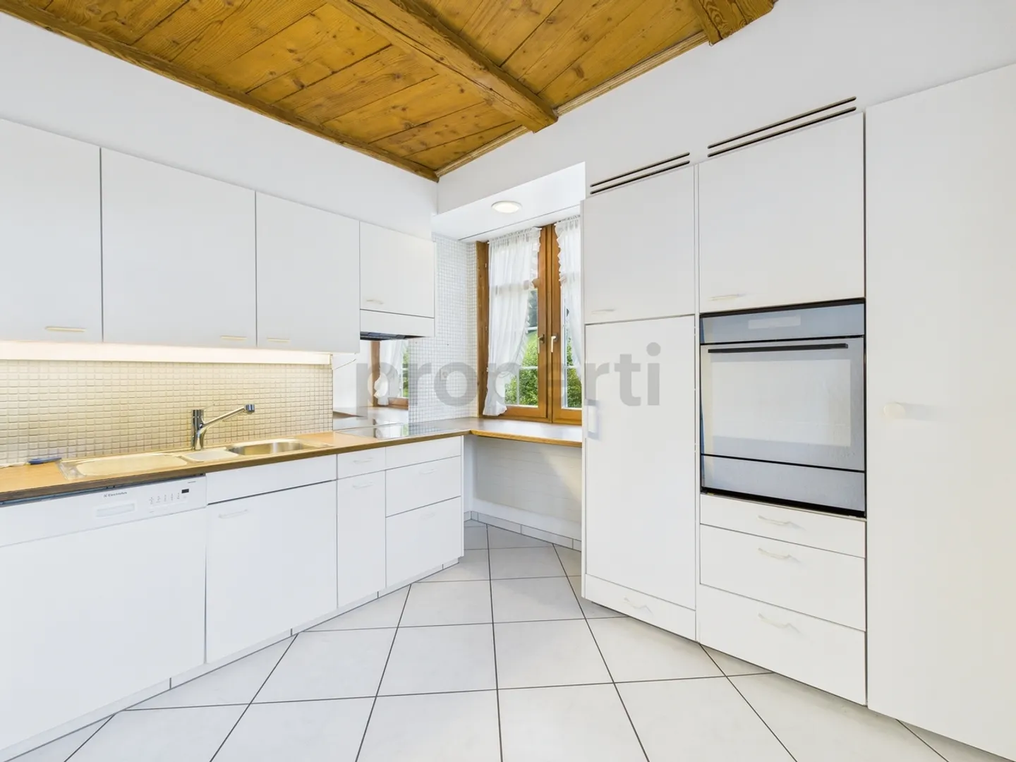 Charmant appartement de 4,5 pièces dans un endroit calme à Hauptwil - Photo 2 sur 12