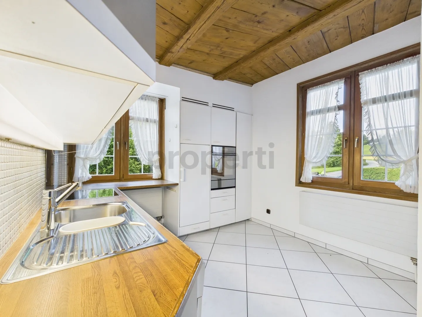 Charmant appartement de 4,5 pièces dans un endroit calme à Hauptwil - Photo 4 sur 12