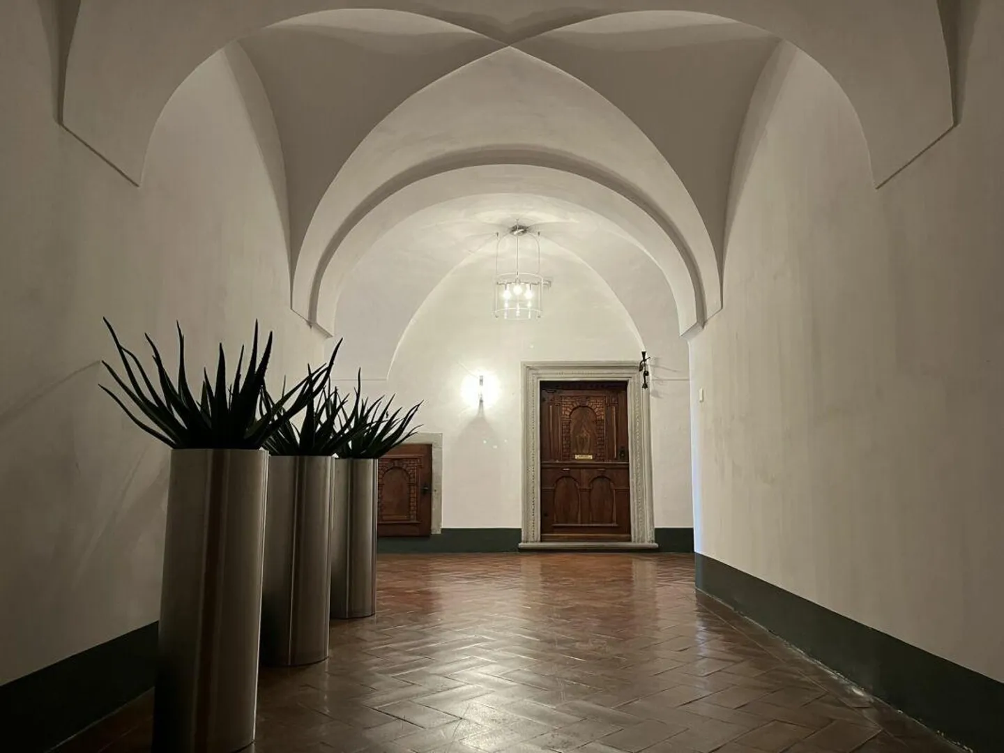 Spazio commerciale caratteristico nel cuore di Schwyz - Foto 7 di 9