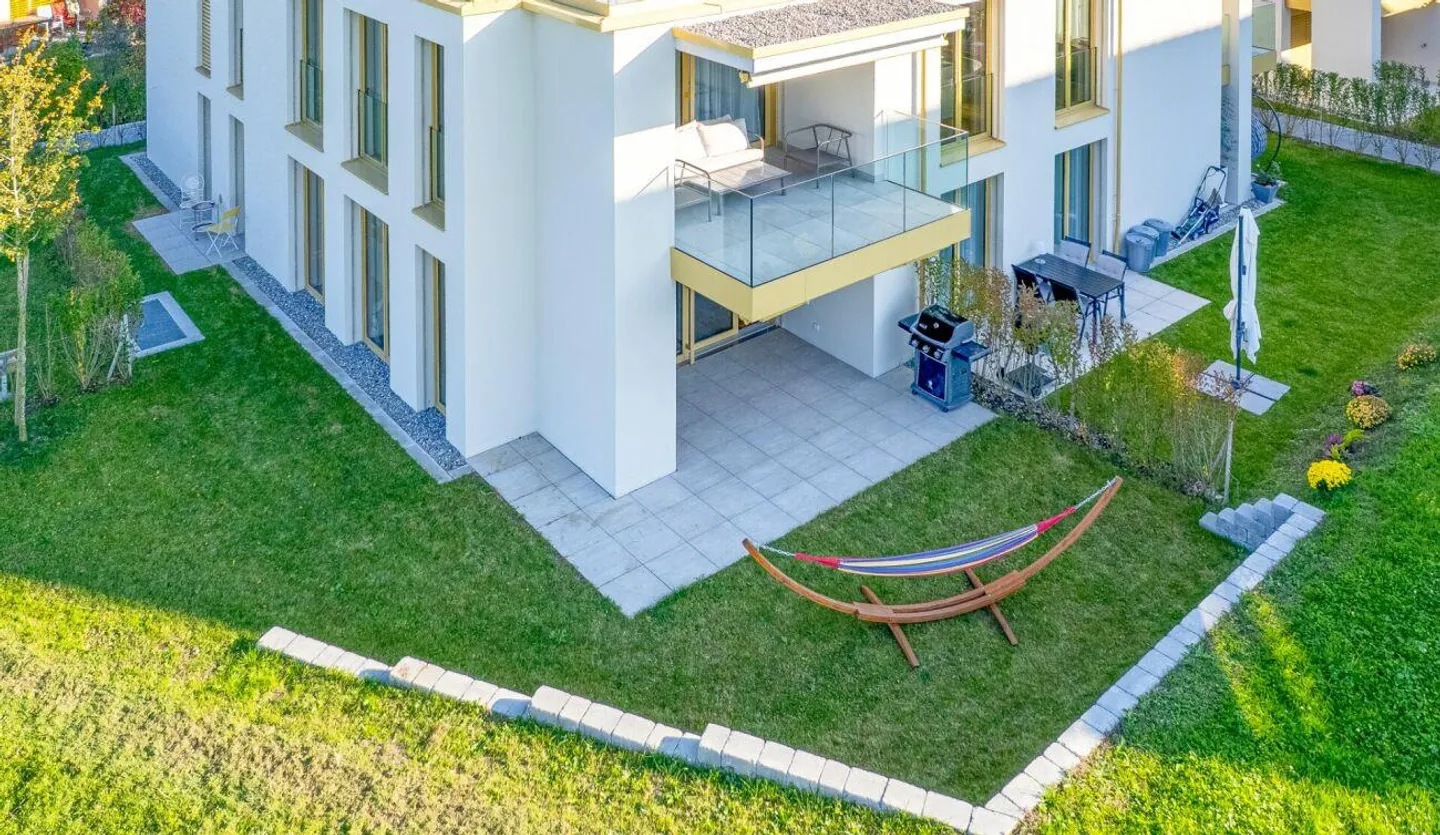 3.5-Room Garden Apartment in a Quiet Location in Amriswil with a View into ... - Photo 12 of 15