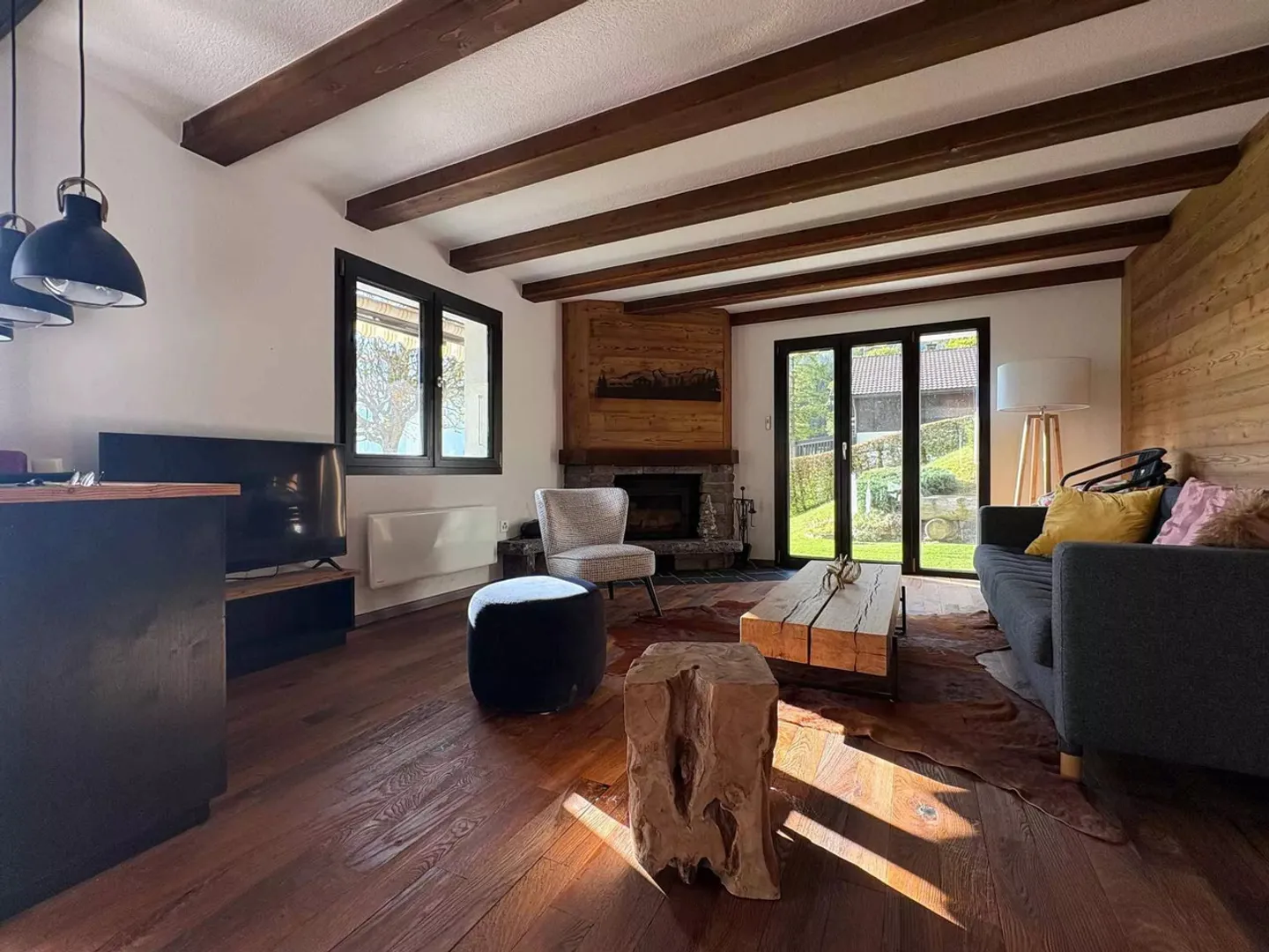 Chalet autentico ristrutturato con gusto, ambiente privilegiato. - Foto 6 di 11