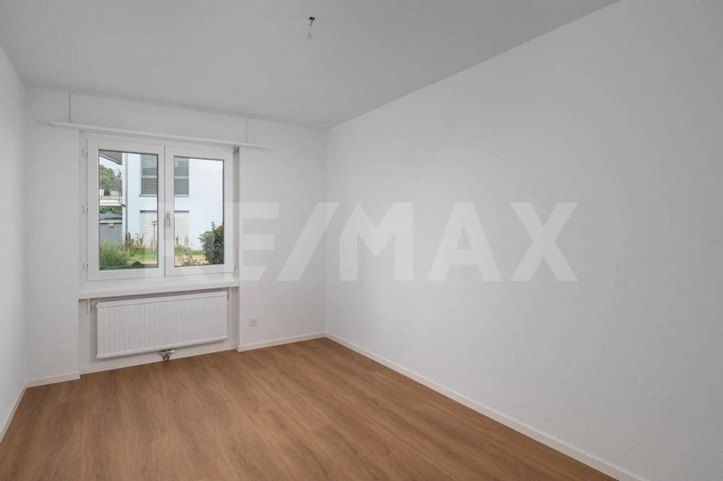 Appartement 4,5 pièces entièrement rénové avec style et confort. - Photo 12 sur 13