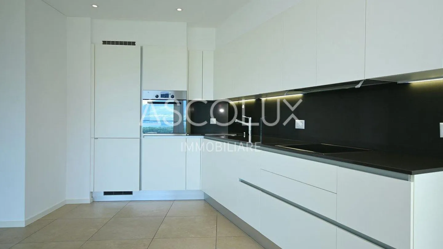 3.5 Room Apartment with Covered Terrace, Panoramic View and... - Photo 8 of 13