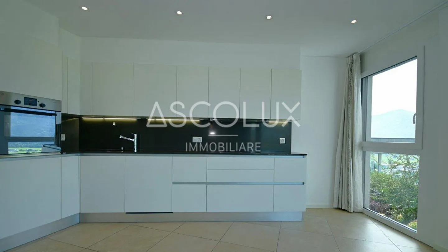 3.5 Room Apartment with Covered Terrace, Panoramic View and... - Photo 9 of 13