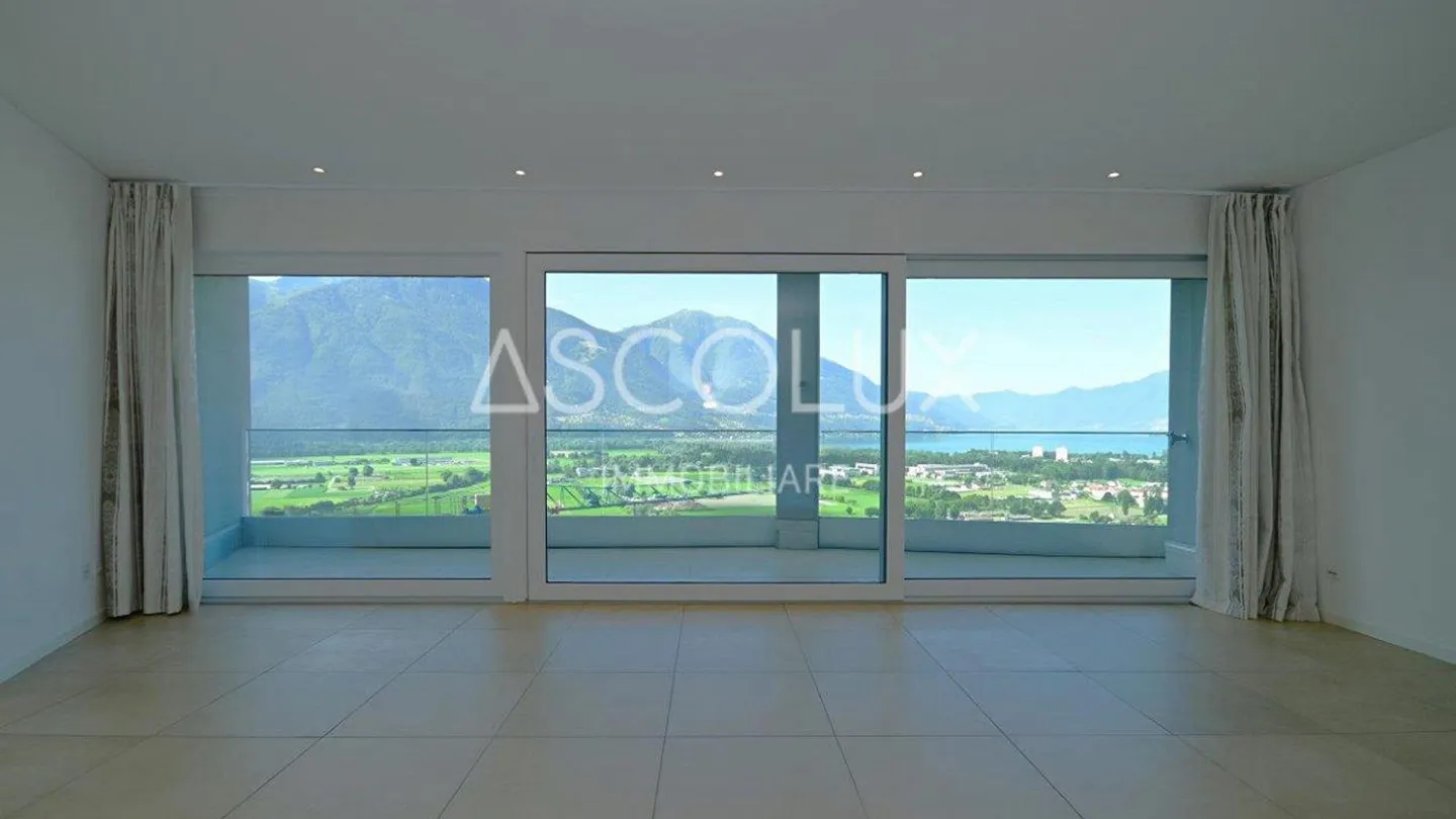 3.5 Room Apartment with Covered Terrace, Panoramic View and... - Photo 10 of 13