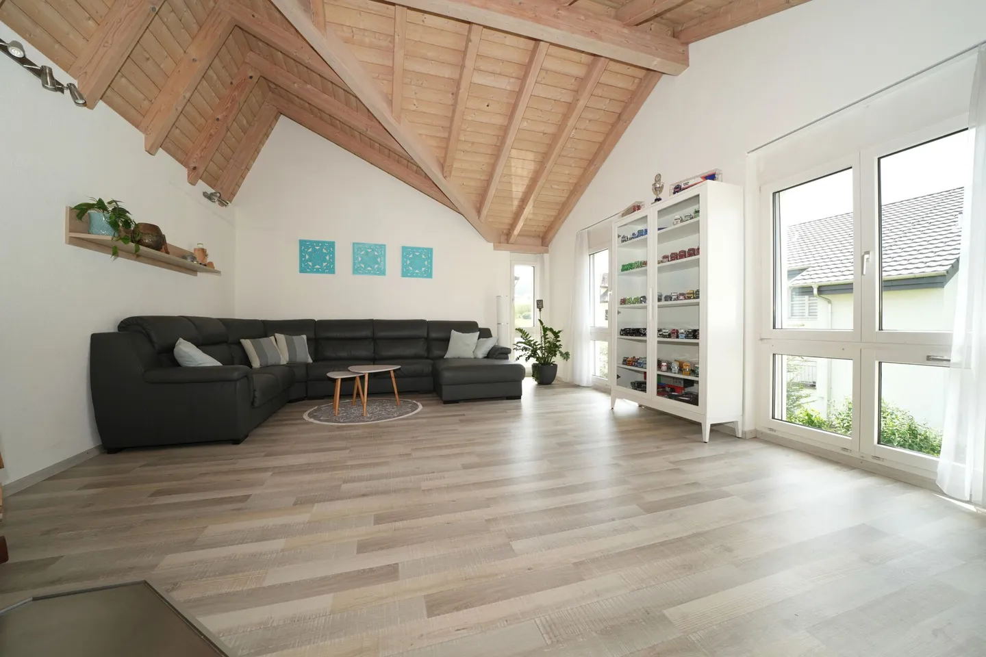 Living like in a single-family home - Spacious maisonette penthouse with sunny terrace - Photo 4 of 12