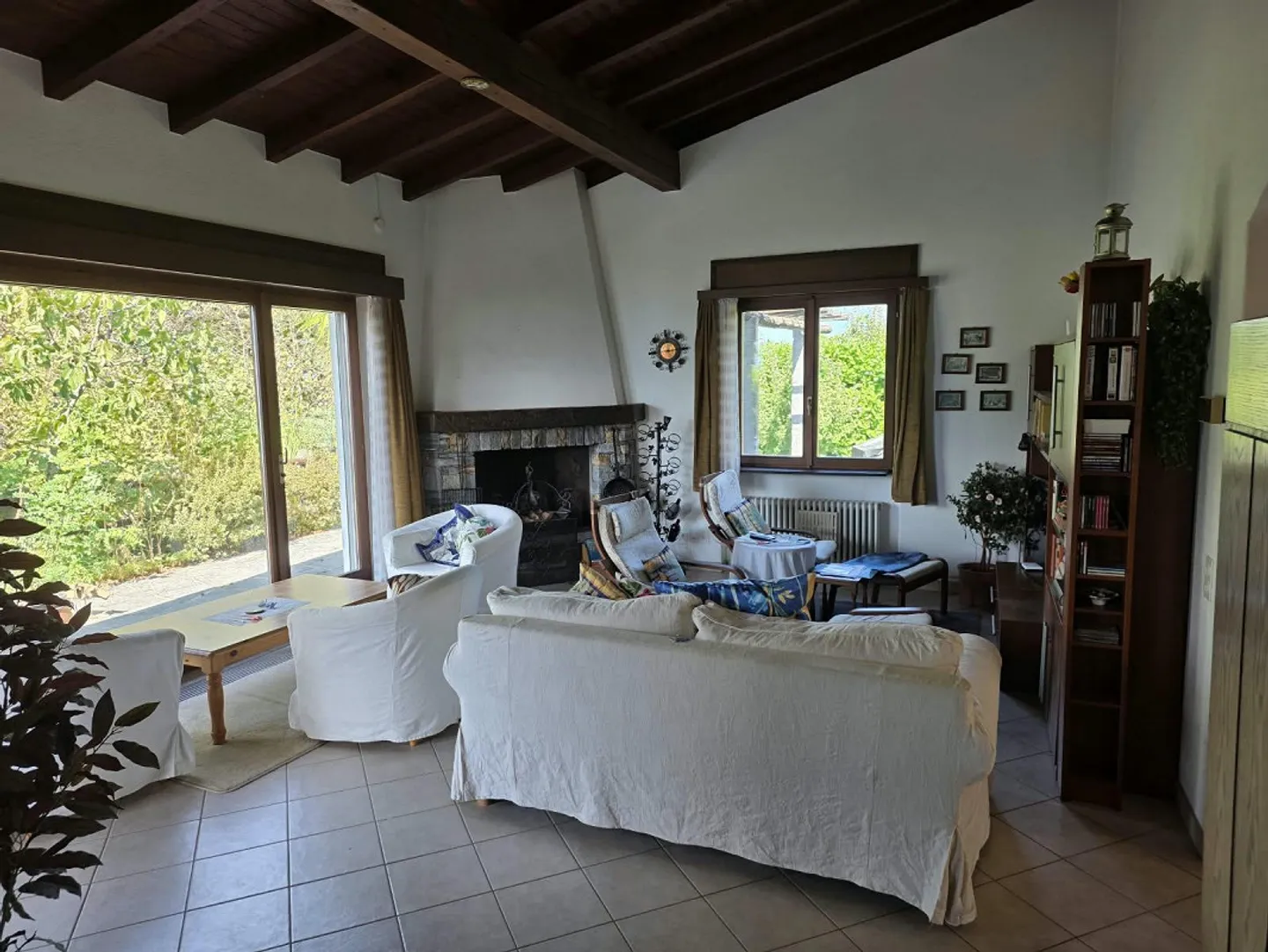 Villa dans un endroit exceptionnel à San Nazzaro - Photo 6 sur 8