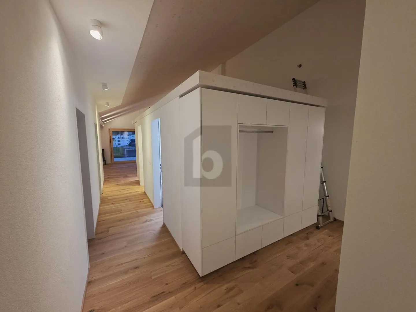 PREMIÈRE UTILISATION : MODERNE AVEC VUE - Photo 4 sur 6