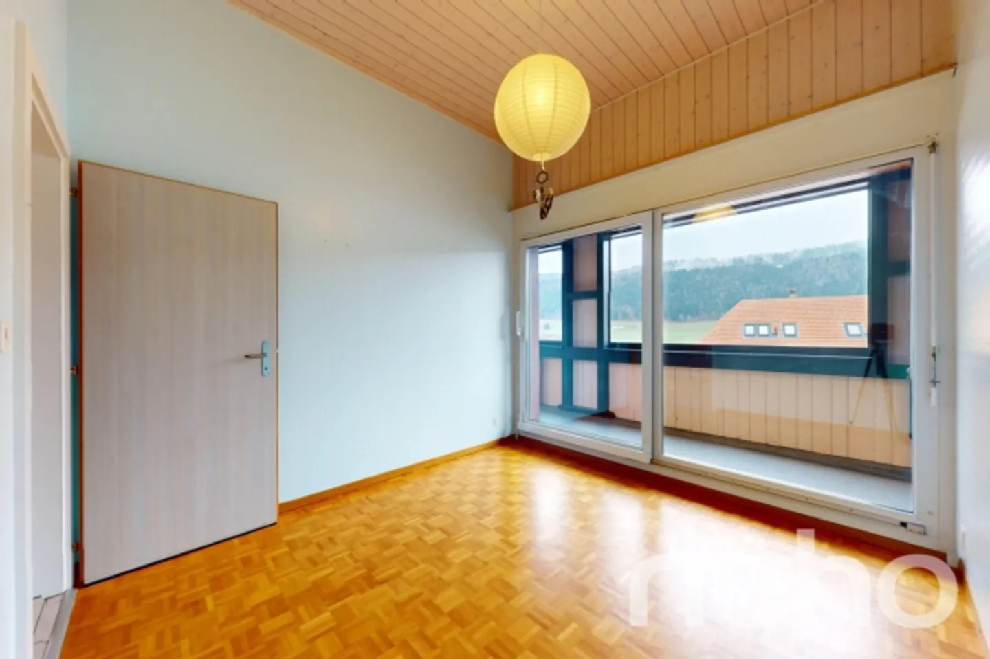 Große 4-Zimmer-Wohnung in La Sagne - Foto 10 von 13