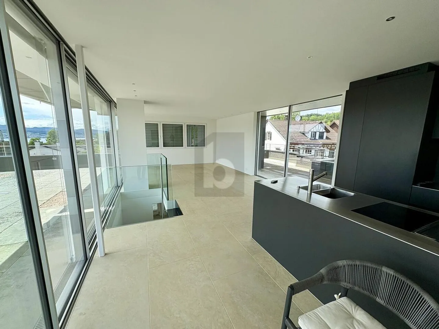 VUE MERVEILLEUSE ET GRANDES TERRASSES - Photo 4 sur 6