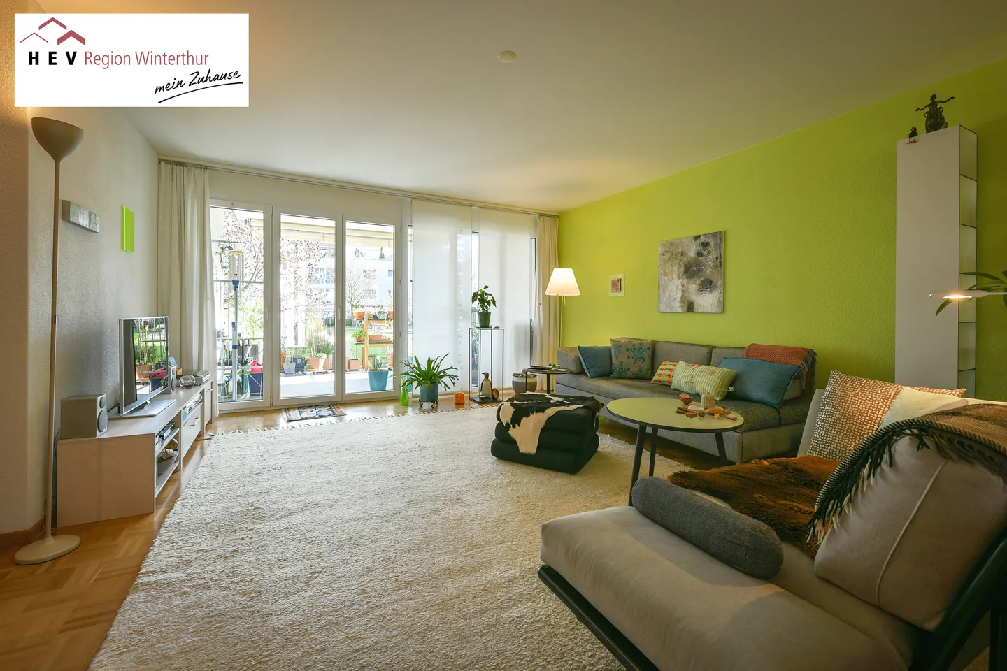 Comfort and Space - Photo 3 of 13