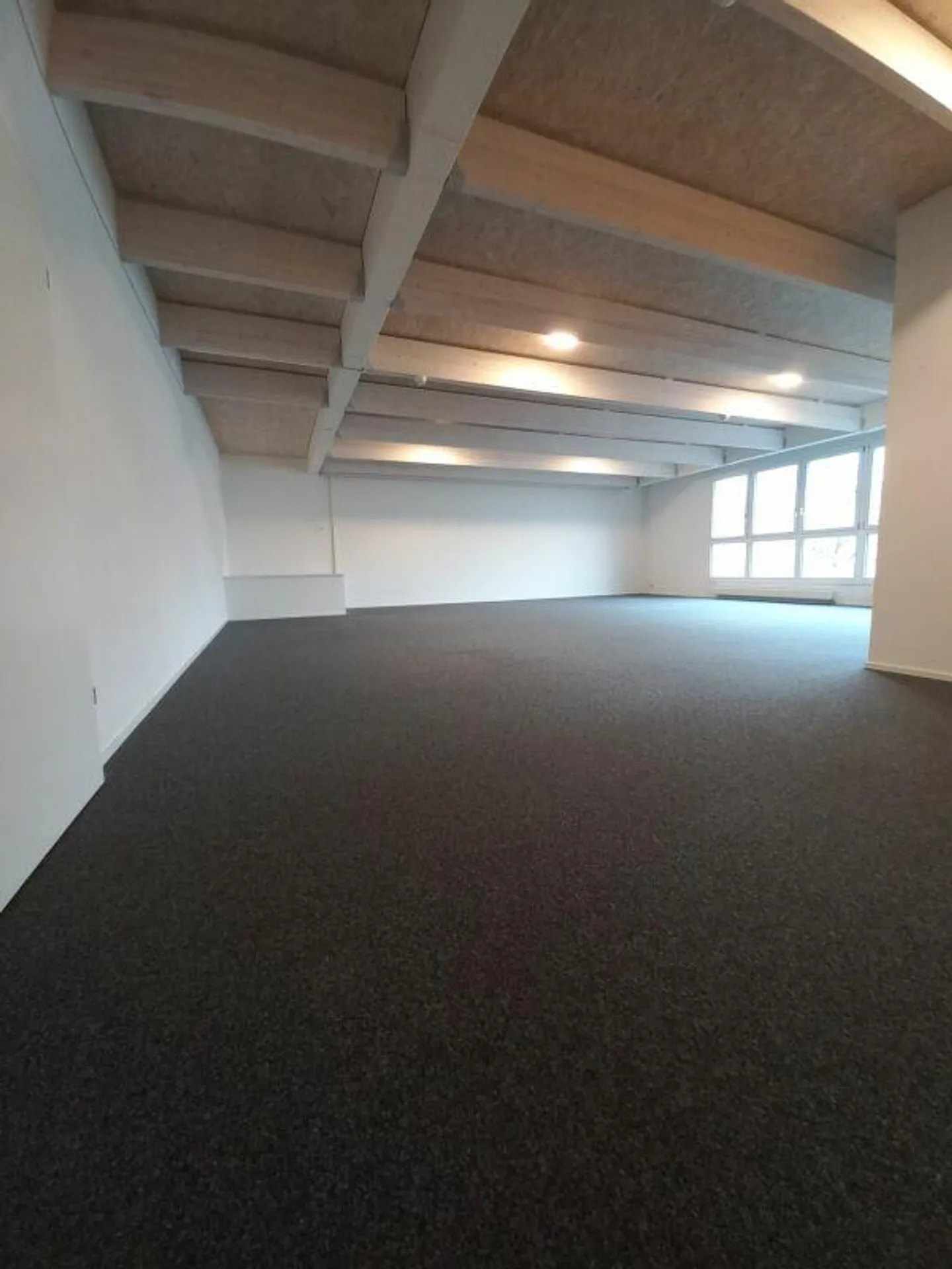 Attraktive Bürofläche zu vermieten - Foto 4 von 10