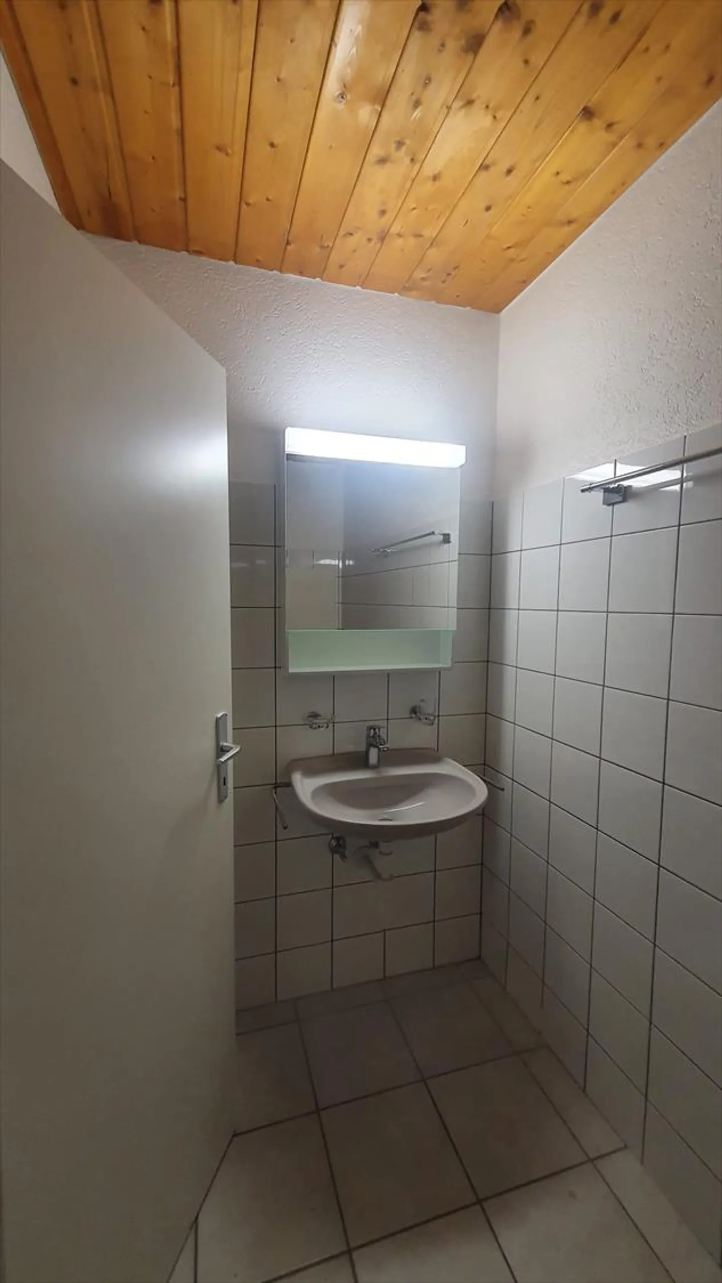Incantevole appartamento di 3,5 stanze con balcone a Le Locle - Foto 14 di 21
